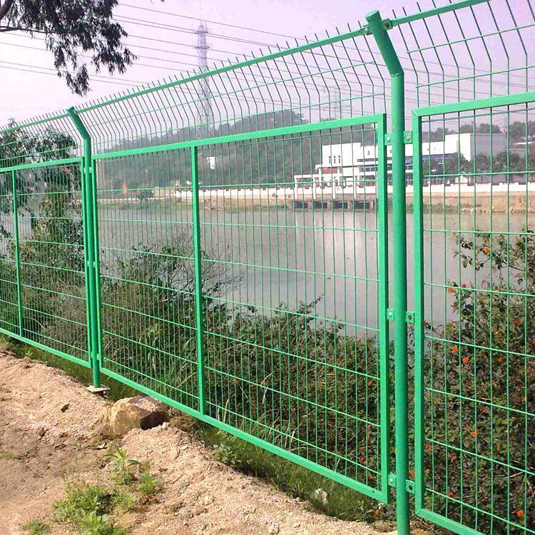 公路护栏网常见的五个问题